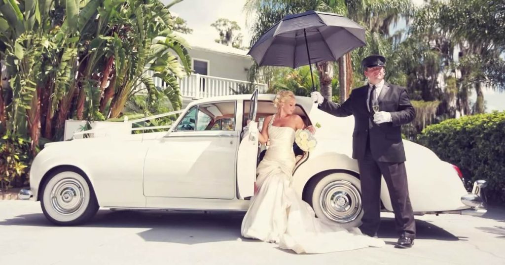 Houston Wedding Getaway Car Services, Limo Rental, Luxury Sedan SUV, Party Bus, Shuttle, Charter, Bride, Groom, Classic, Vintage, Antique, White Rolls Royce Bentley, One Way, Limousine, Cadillac Escalade, Lincoln