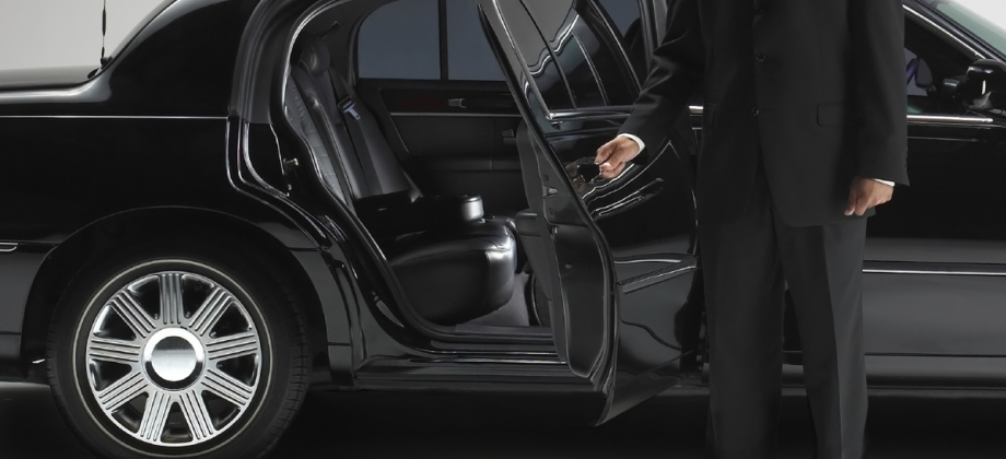 Best Austin Limo and Bus Round Trip Transfer Service
