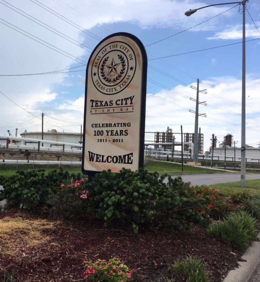 Texas City Party Bus Rental Services Company, Limo, Limousine, Shuttle, Charter, Birthday, Bachelor, Bachelorette Party, Wedding, Funeral, Brewery Tours, Winery Tours, Houston Rockets, Astros, Texans